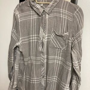Gray / white plaid shirt.